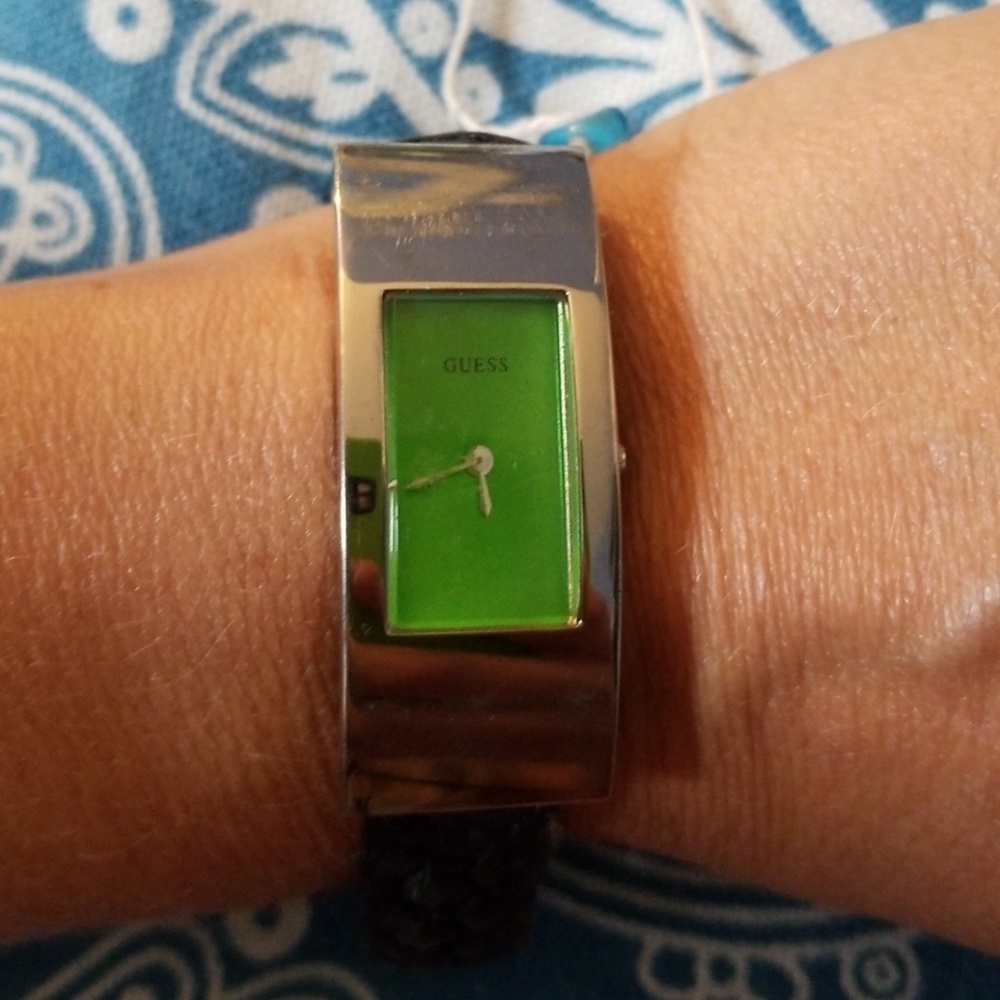 Guess watch - made in Japan